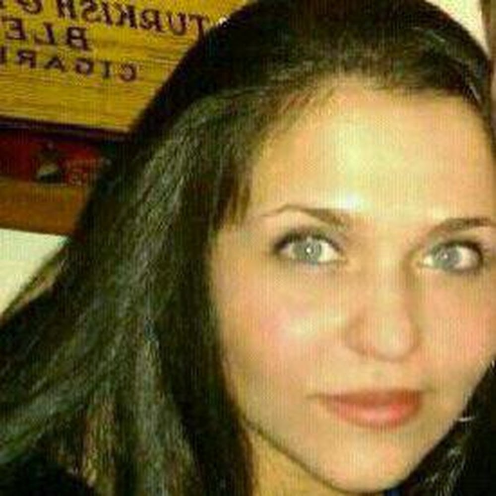 Meet your Posher, Francesca